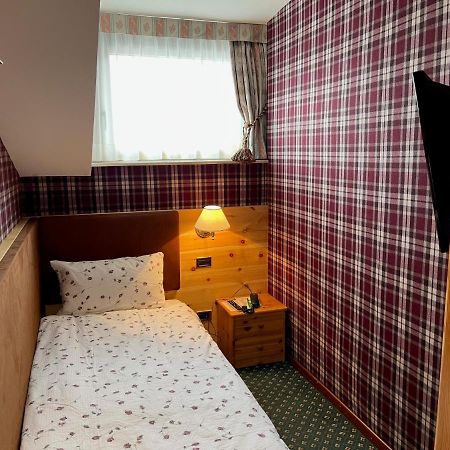 Hotel Sochers Club セルヴァ・ディ・ヴァル・ガルデーナ エクステリア 写真