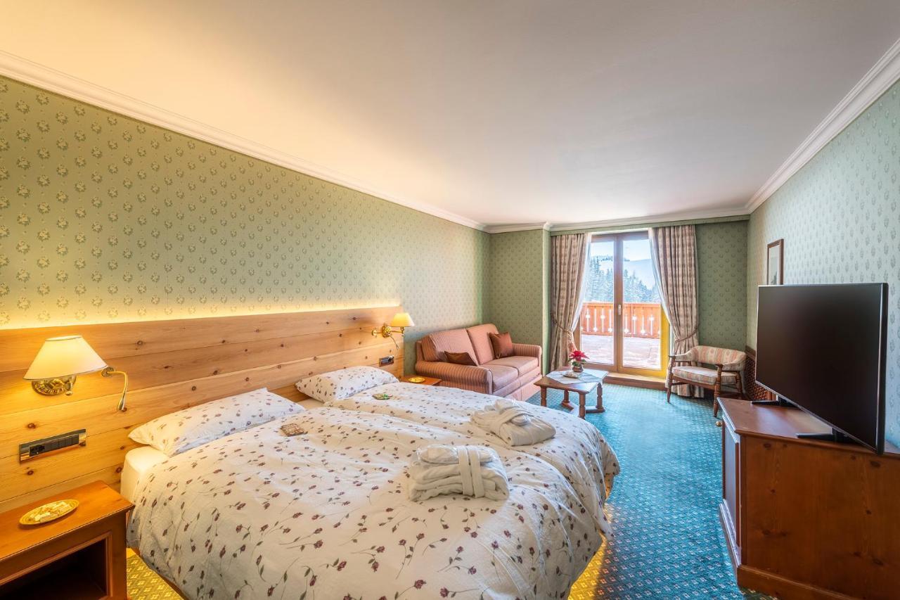 Hotel Sochers Club セルヴァ・ディ・ヴァル・ガルデーナ エクステリア 写真