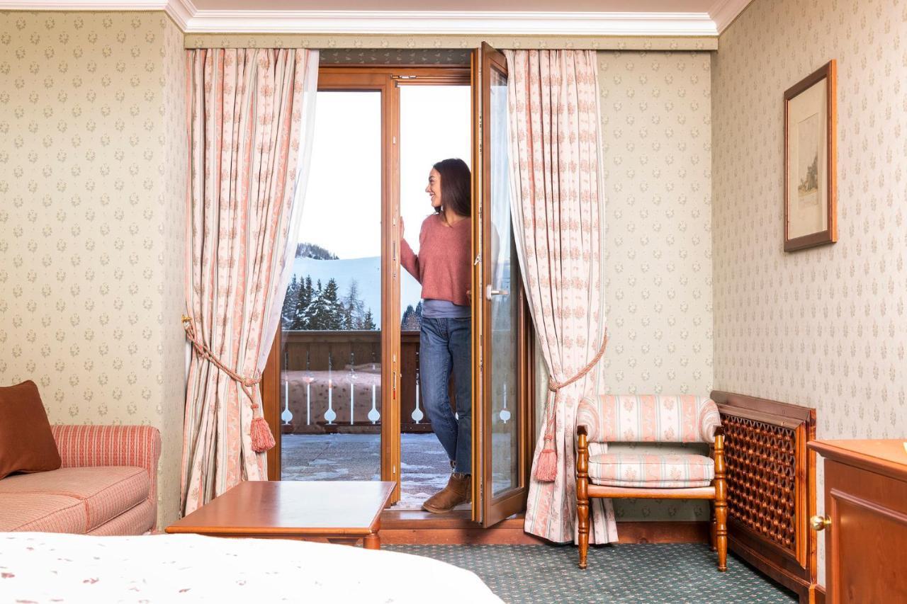 Hotel Sochers Club セルヴァ・ディ・ヴァル・ガルデーナ エクステリア 写真