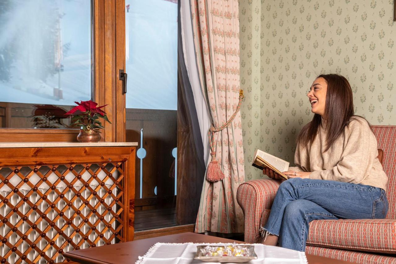 Hotel Sochers Club セルヴァ・ディ・ヴァル・ガルデーナ エクステリア 写真