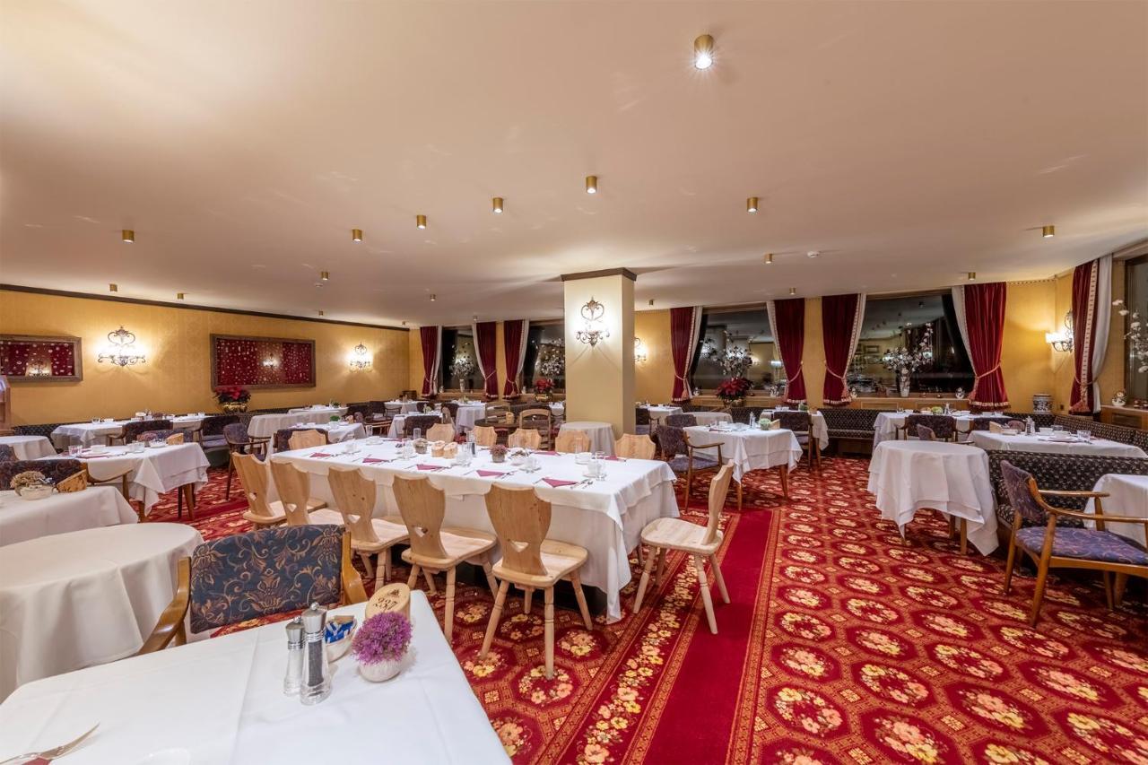 Hotel Sochers Club セルヴァ・ディ・ヴァル・ガルデーナ エクステリア 写真