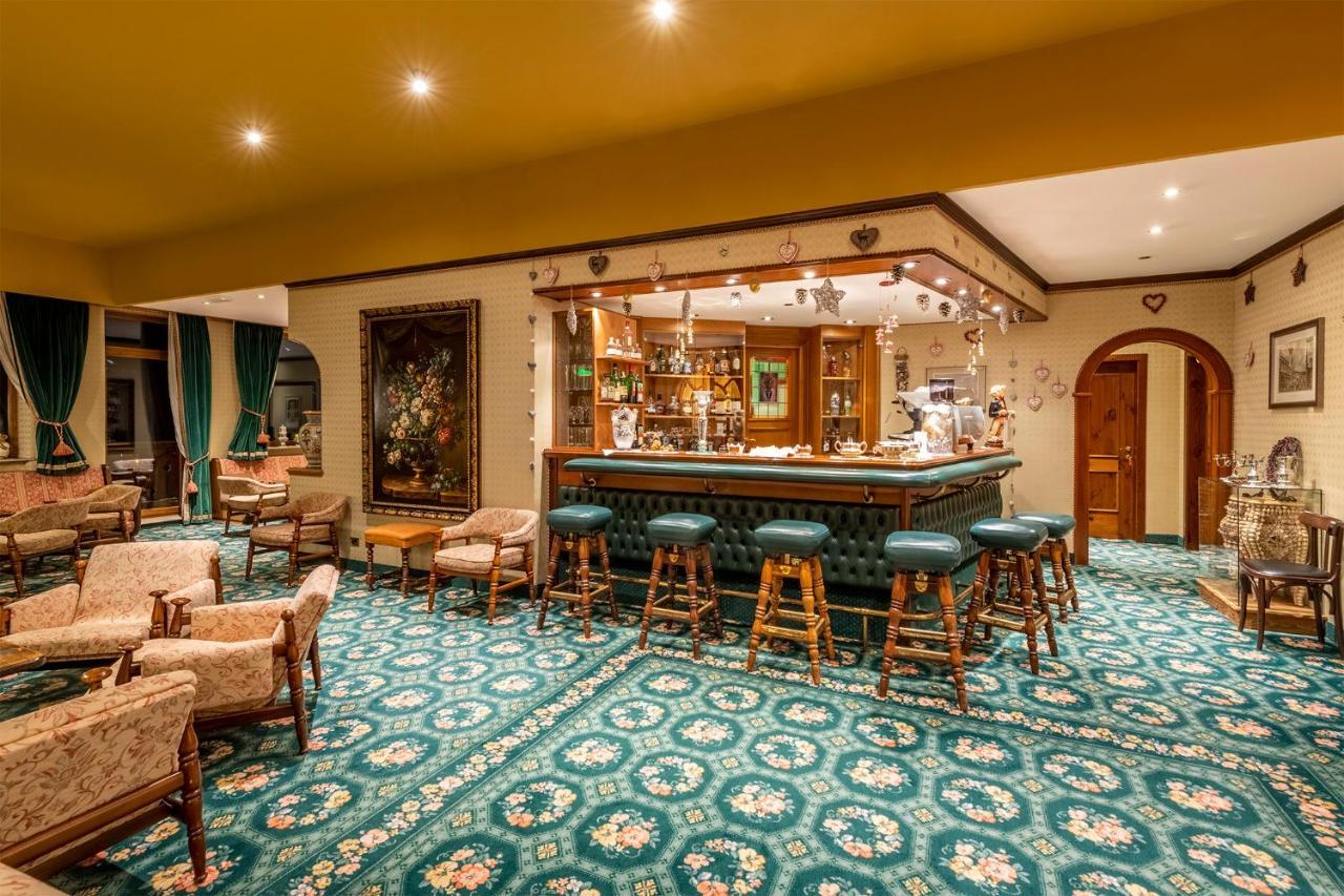 Hotel Sochers Club セルヴァ・ディ・ヴァル・ガルデーナ エクステリア 写真