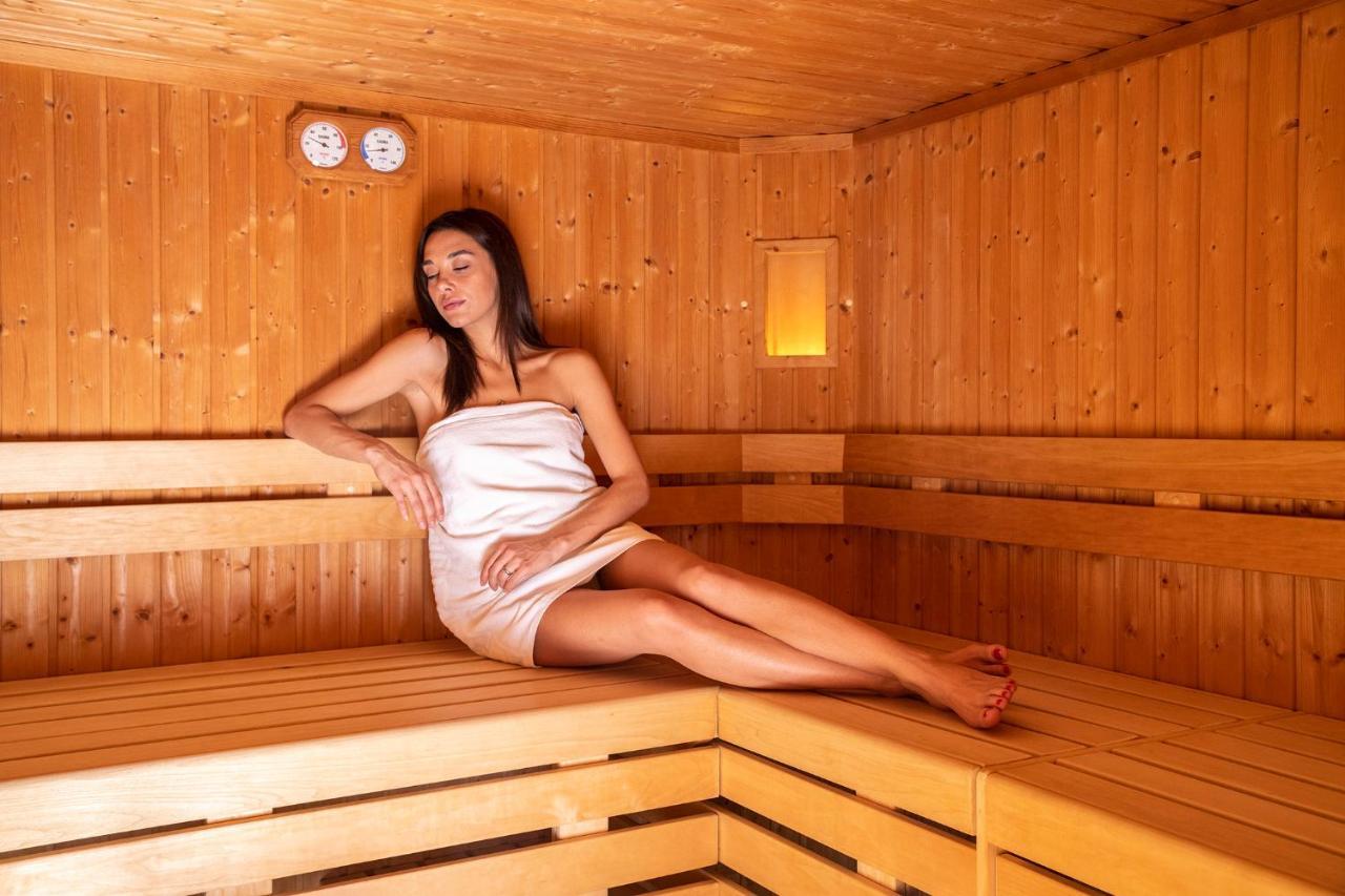 Hotel Sochers Club セルヴァ・ディ・ヴァル・ガルデーナ エクステリア 写真