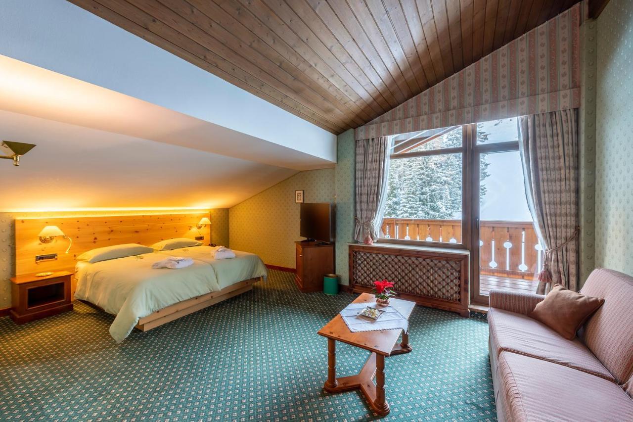 Hotel Sochers Club セルヴァ・ディ・ヴァル・ガルデーナ エクステリア 写真